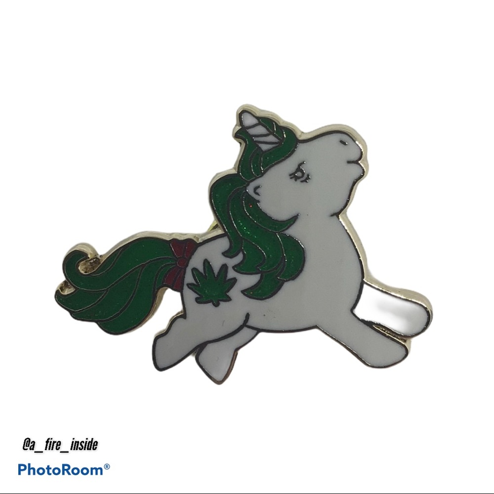 Mary Jane Pot Leaf My Little Pony Flair Pin New - Picture 6 of 6